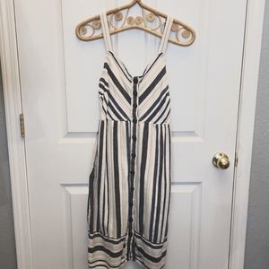 ⭐️Universal threads   crem, blue, light pink striped dress size S